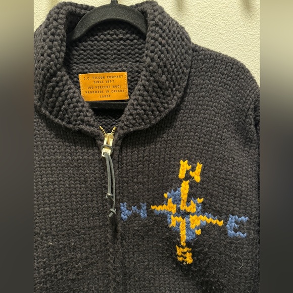 Filson Cowichan Sweater / Size Large - Picture 4 of 5
